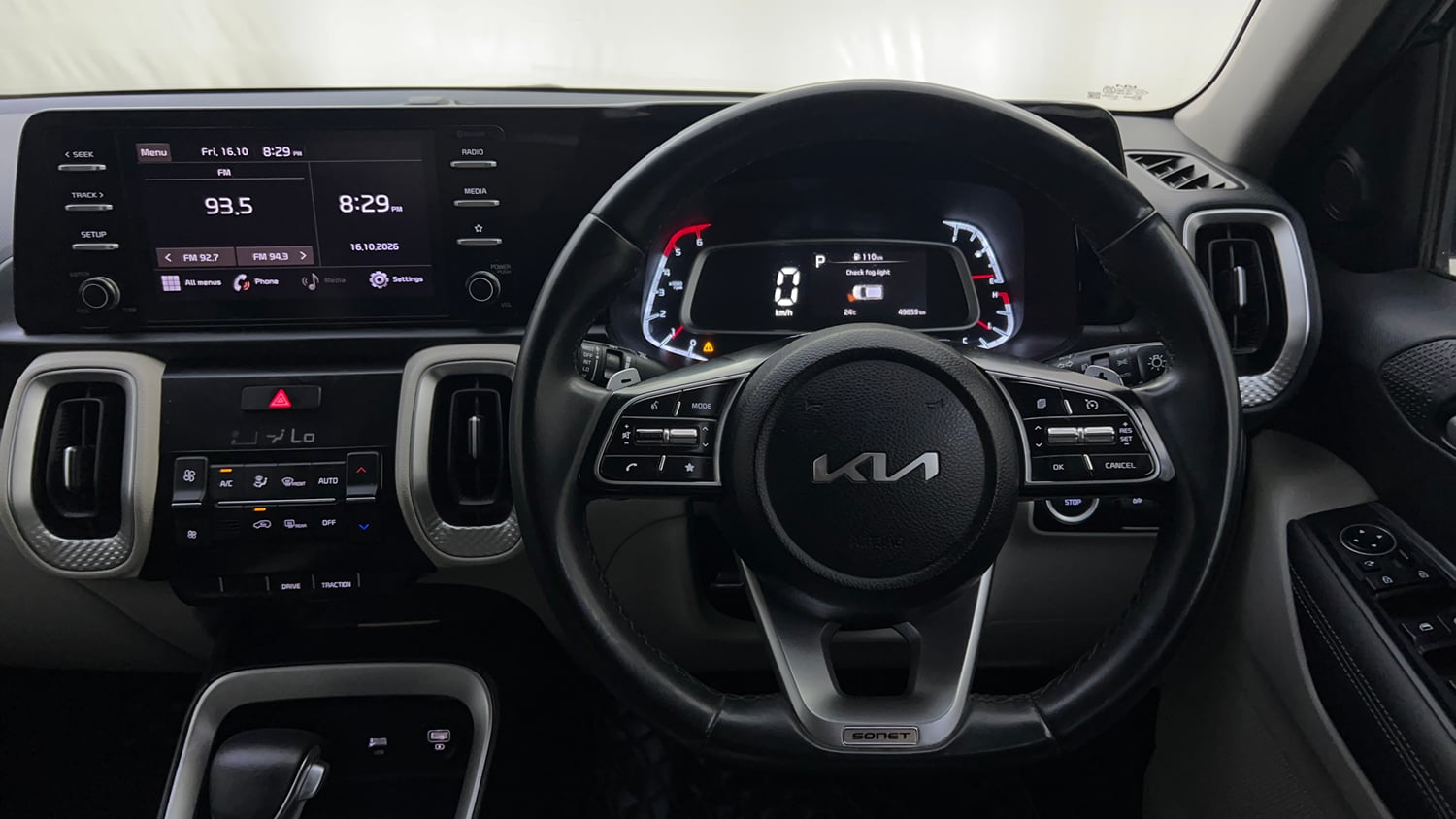 Used 2022 Kia Sonet HTX 1.5 AT Diesel Automatic interior STEERING VIEW
