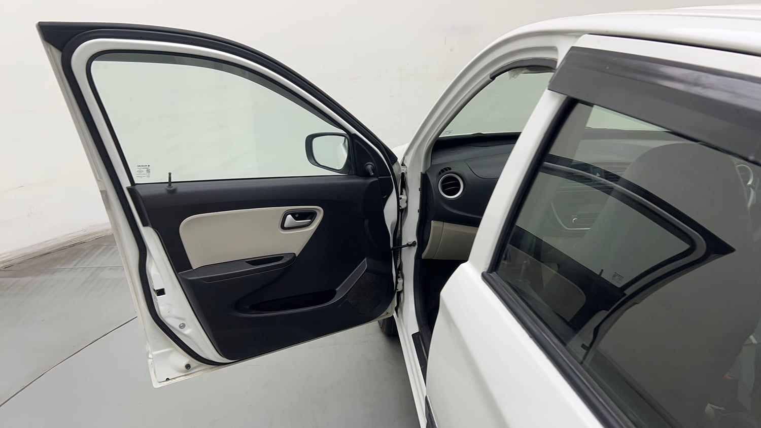 Used 2019 Maruti Suzuki Alto 800 VXi Petrol Manual interior LEFT FRONT DOOR OPEN VIEW