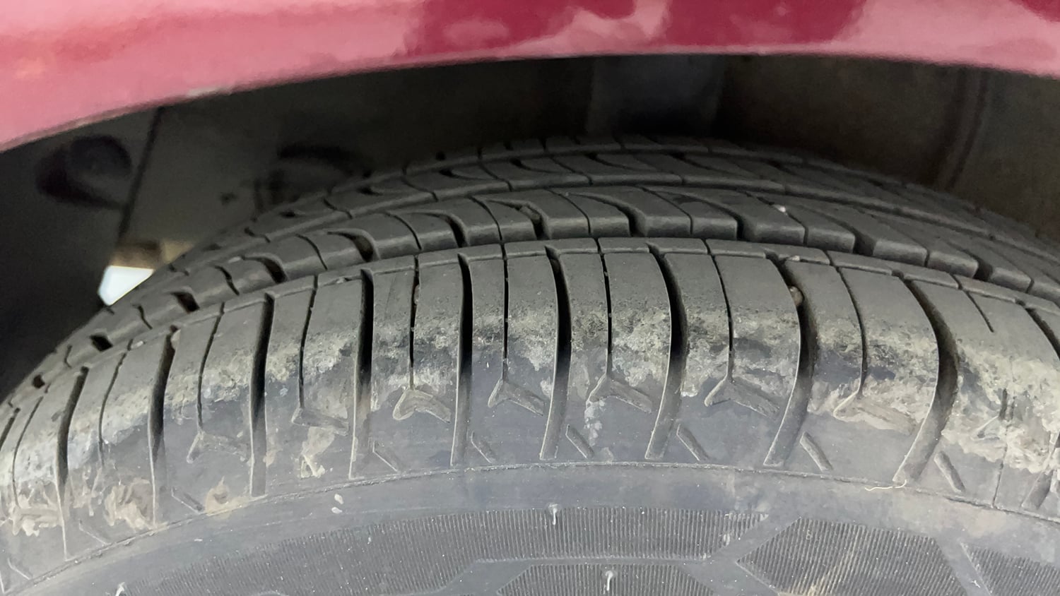 Used 2014 Hyundai Grand i10 Asta 1.2 Kappa VTVT Petrol Manual tyres RIGHT REAR TYRE TREAD VIEW