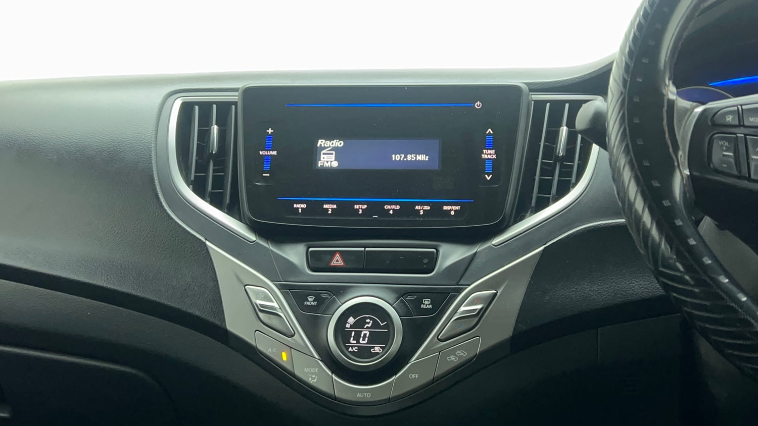 Used 2019 Maruti Suzuki Baleno Delta Petrol Manual top_features Integrated (in-dash) music system