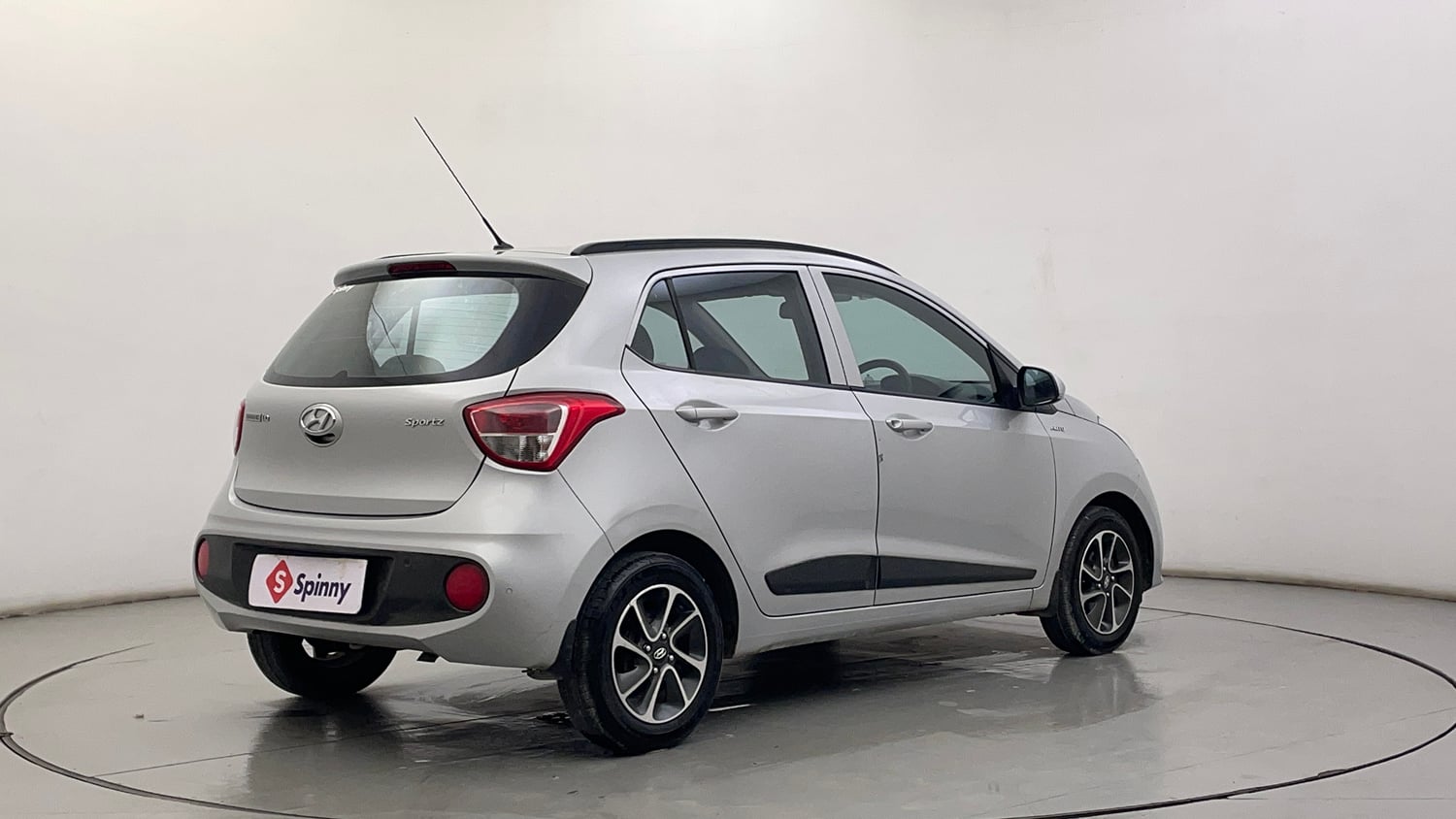 Used 2018 Hyundai Grand i10 Sportz AT 1.2 Kappa VTVT Petrol Automatic exterior RIGHT REAR CORNER VIEW