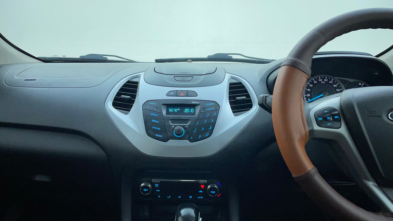 Used 2017 Ford Figo Titanium 1.5 Ti-VCT AT Petrol Automatic interior MUSIC SYSTEM & AC CONTROL VIEW