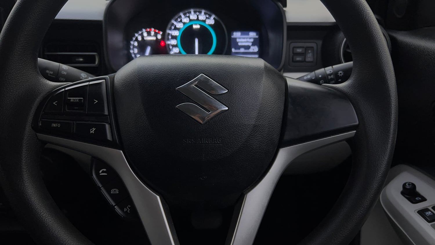 Used 2023 Maruti Suzuki Ignis Zeta 1.2 AMT Petrol Automatic top_features Airbags