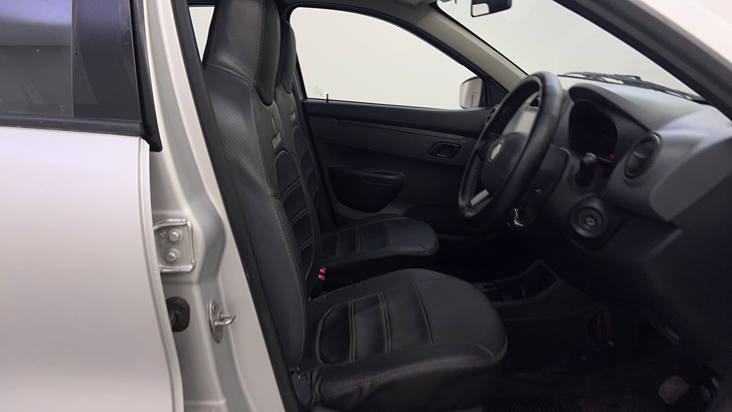 Used 2017 Renault Kwid 1.0 RXT AMT Petrol Automatic interior RIGHT SIDE FRONT DOOR CABIN VIEW