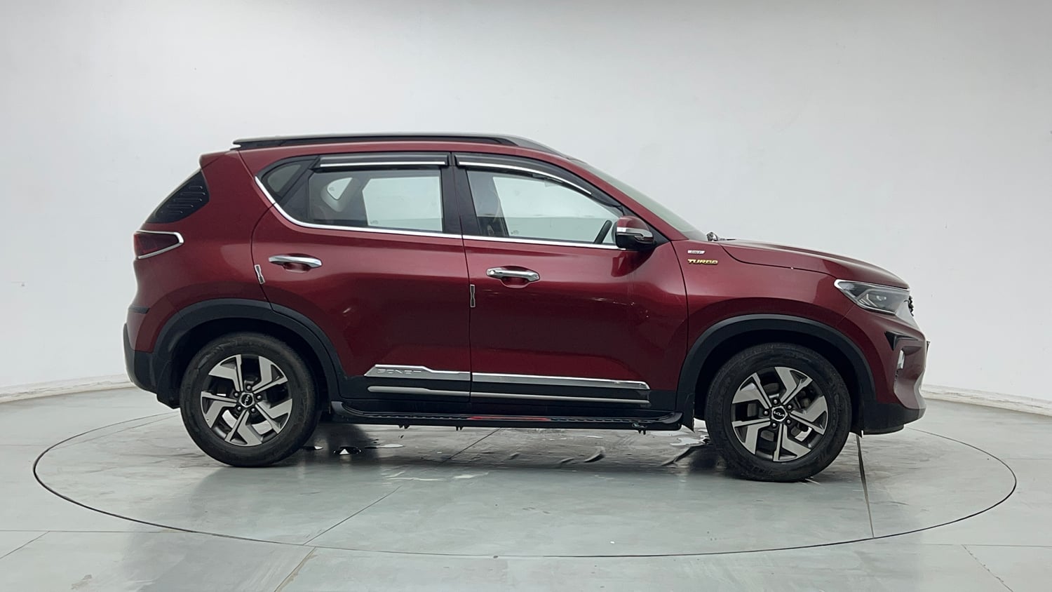 Used 2023 Kia Sonet HTX 1.0 iMT Petrol Manual exterior RIGHT SIDE VIEW