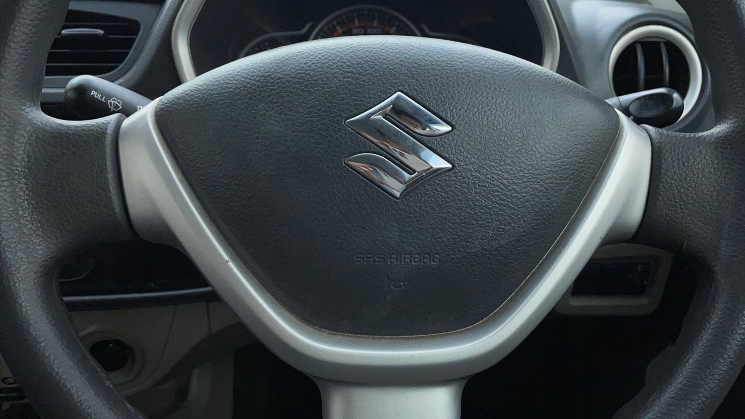 Used 2017 maruti-suzuki Alto K10 VXi (O) AMT Petrol Automatic top_features Airbags