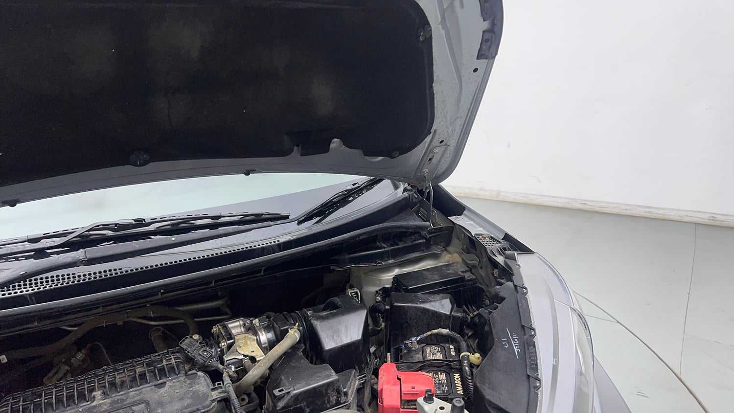 Used 2022 Honda WR-V VX MT Petrol Petrol Manual engine ENGINE LEFT SIDE HINGE & APRON VIEW