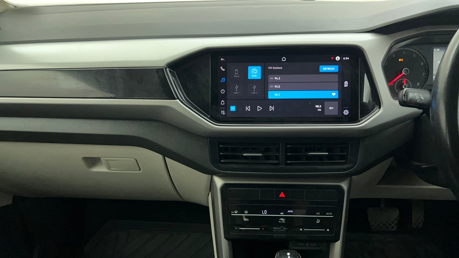 Used 2022 Volkswagen Taigun Highline 1.0 TSI AT Petrol Automatic interior MUSIC SYSTEM & AC CONTROL VIEW