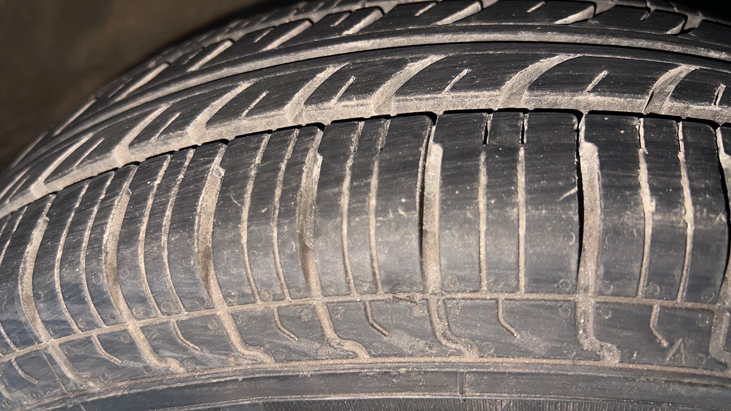Used 2018 Maruti Suzuki Swift VXi Petrol Manual tyres RIGHT FRONT TYRE TREAD VIEW