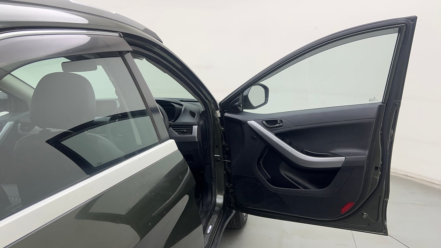 Used 2022 Tata Nexon XMA Plus (S) Petrol Automatic interior RIGHT FRONT DOOR OPEN VIEW