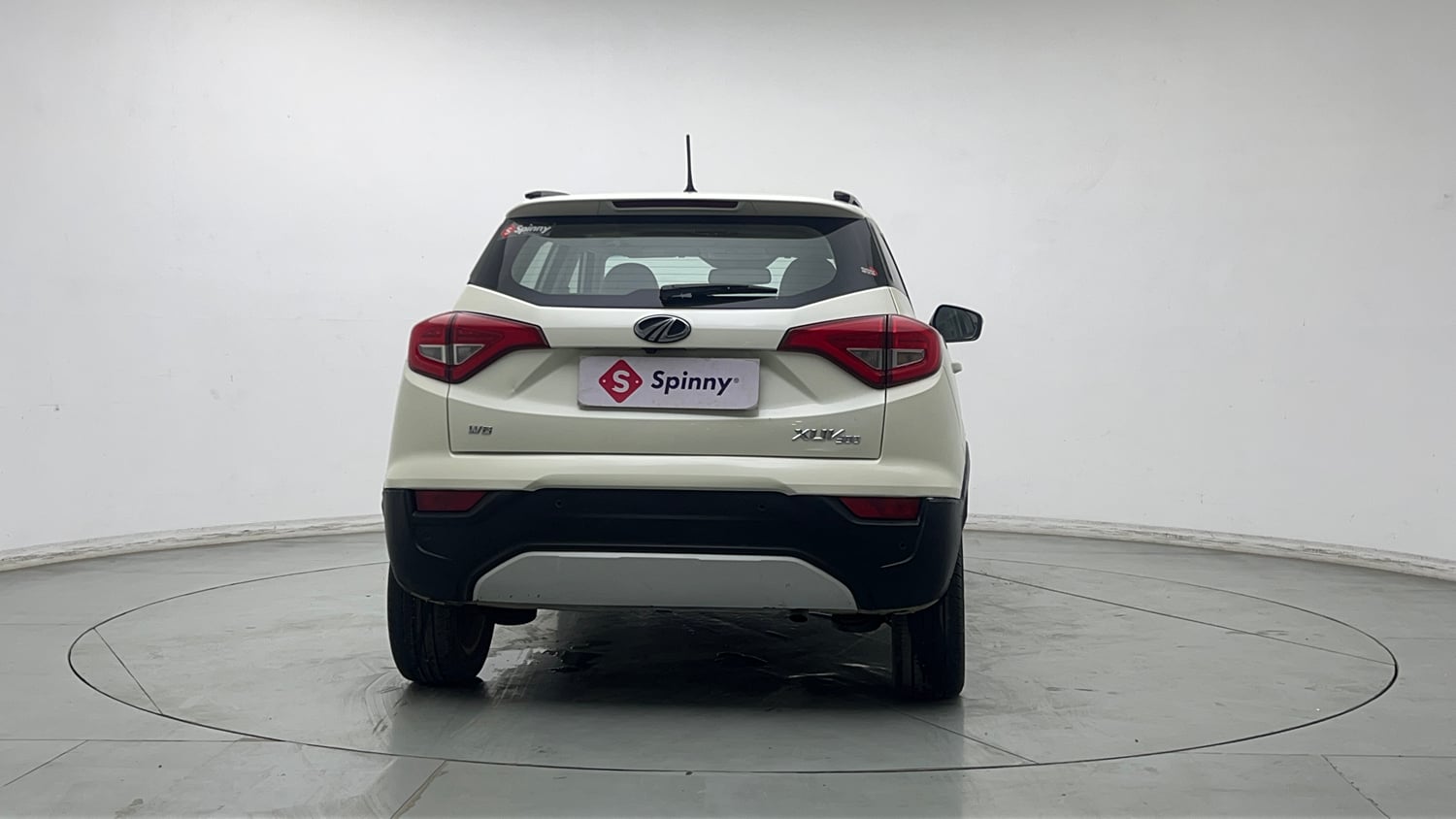 Used 2021 Mahindra XUV 300 1.5 W8 (O) Diesel Manual exterior BACK VIEW