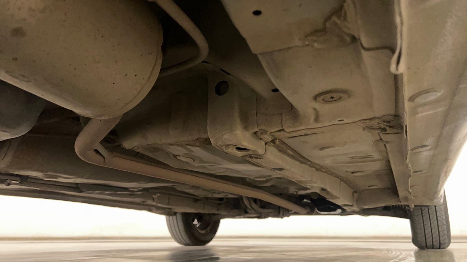 Used 2019 Hyundai Eon Era + Petrol Manual extra REAR RIGHT UNDERBODY VIEW