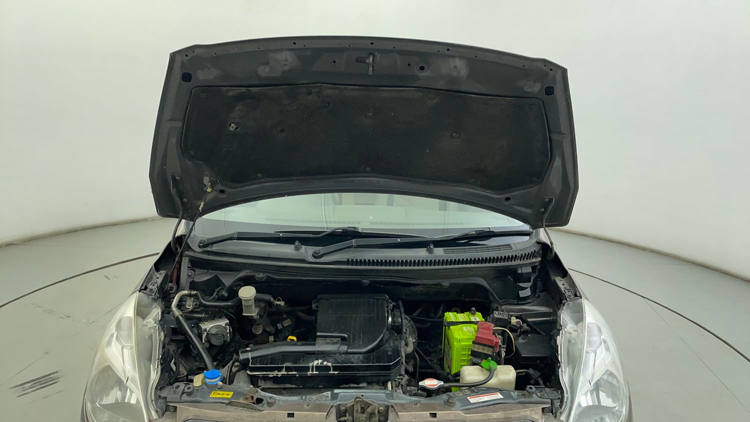 Used 2013 Maruti Suzuki Ertiga ZXi Petrol Manual engine ENGINE & BONNET OPEN FRONT VIEW
