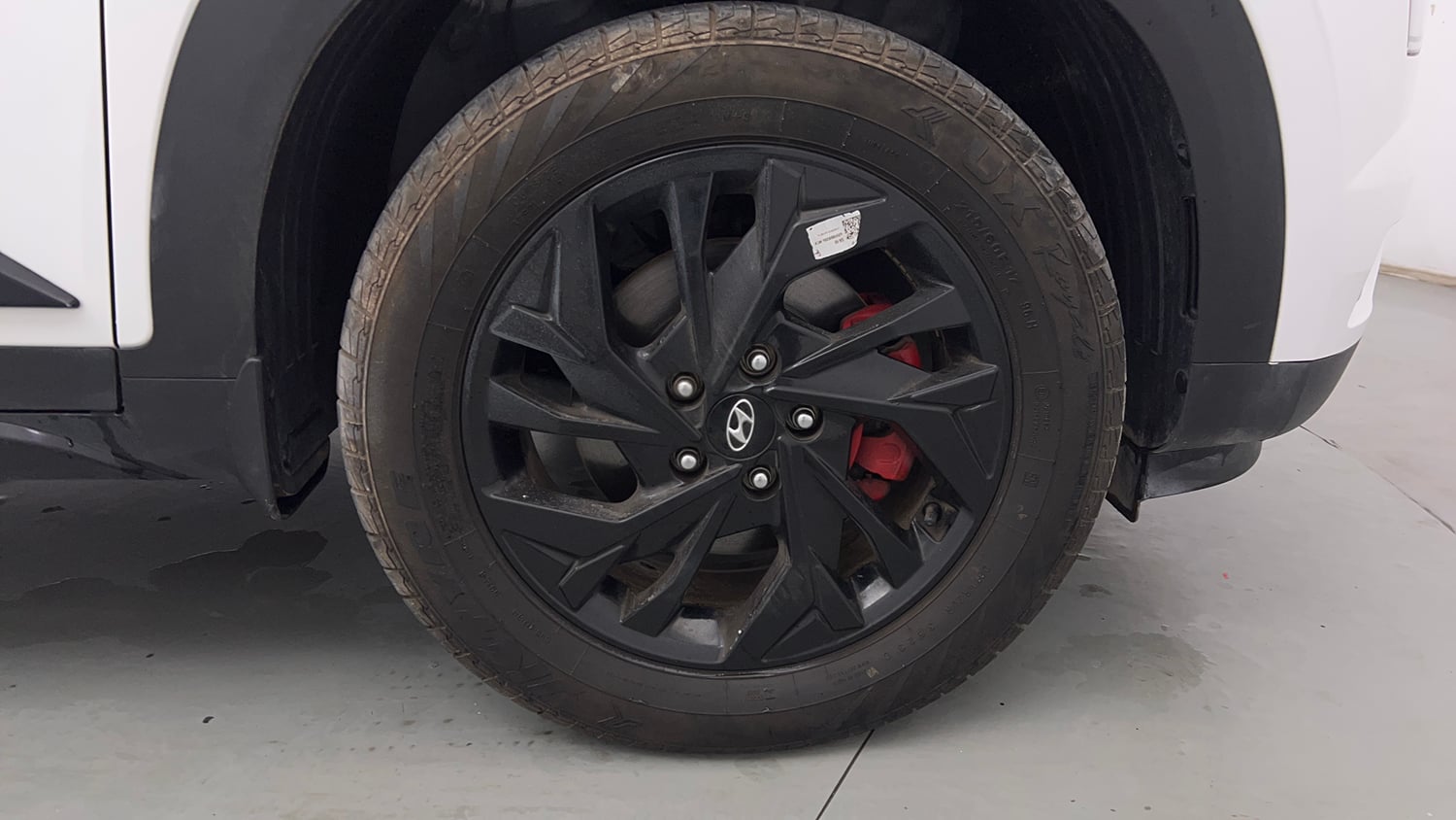 Used 2024 Hyundai Creta SX 1.5 Petrol Adventure Edition Petrol Manual tyres RIGHT FRONT TYRE RIM VIEW