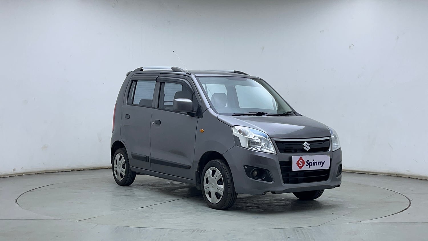 Used 2018 Maruti Suzuki Wagon R 1.0 VXI AMT Petrol Automatic exterior RIGHT FRONT CORNER VIEW