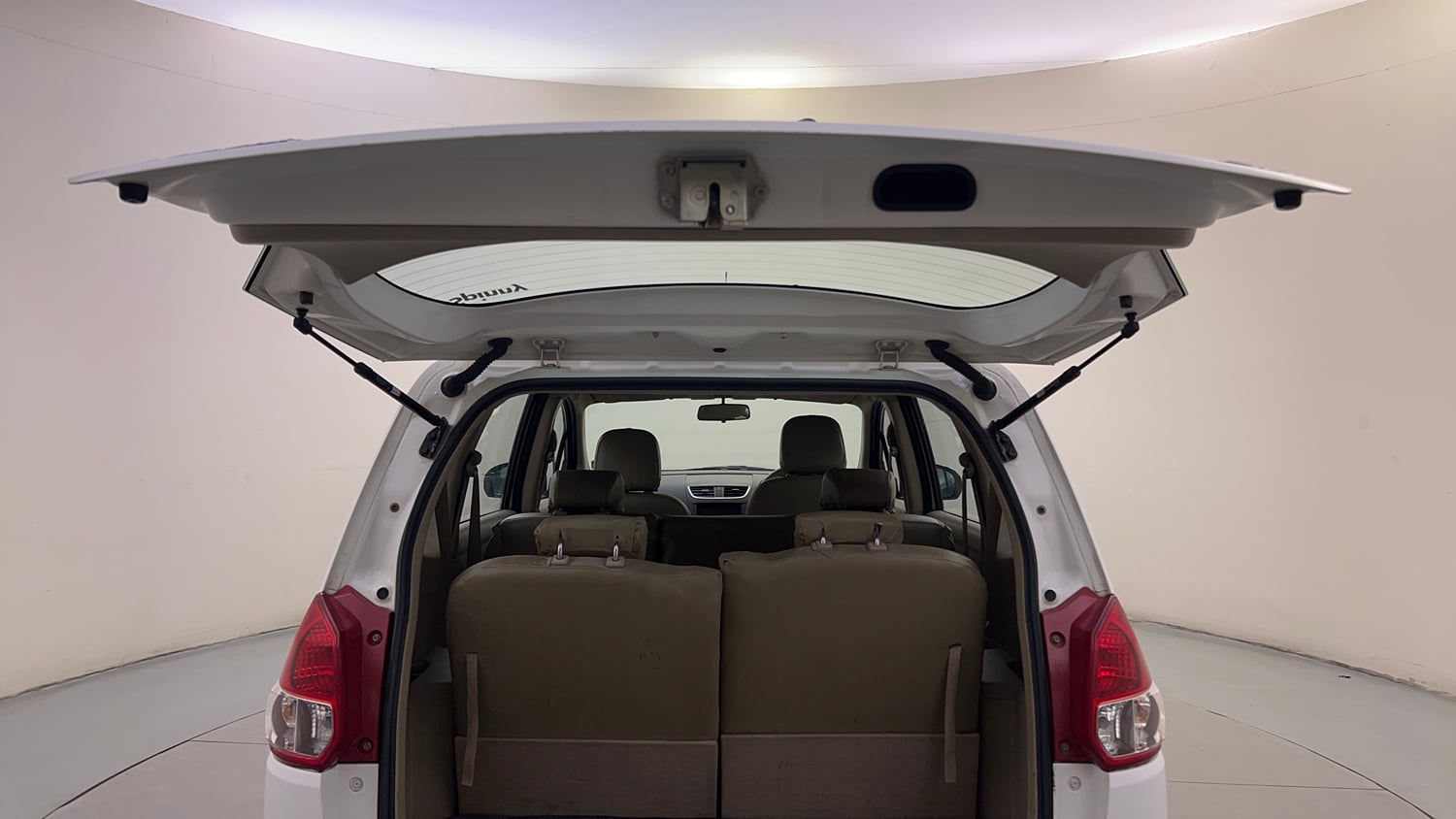 Used 2016 Maruti Suzuki Ertiga ZXI Petrol Manual interior DICKY DOOR OPEN VIEW