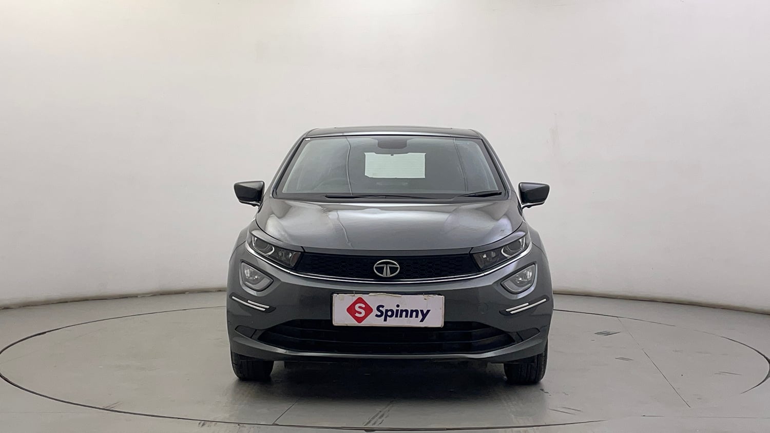Used 2023 Tata Altroz XZ Plus (S) Petrol Manual exterior FRONT VIEW