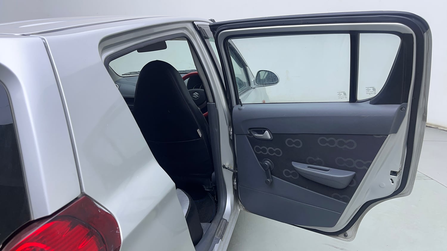 Used 2015 Maruti Suzuki Alto 800 LXi Anniversary Edition Petrol Manual interior RIGHT REAR DOOR OPEN VIEW