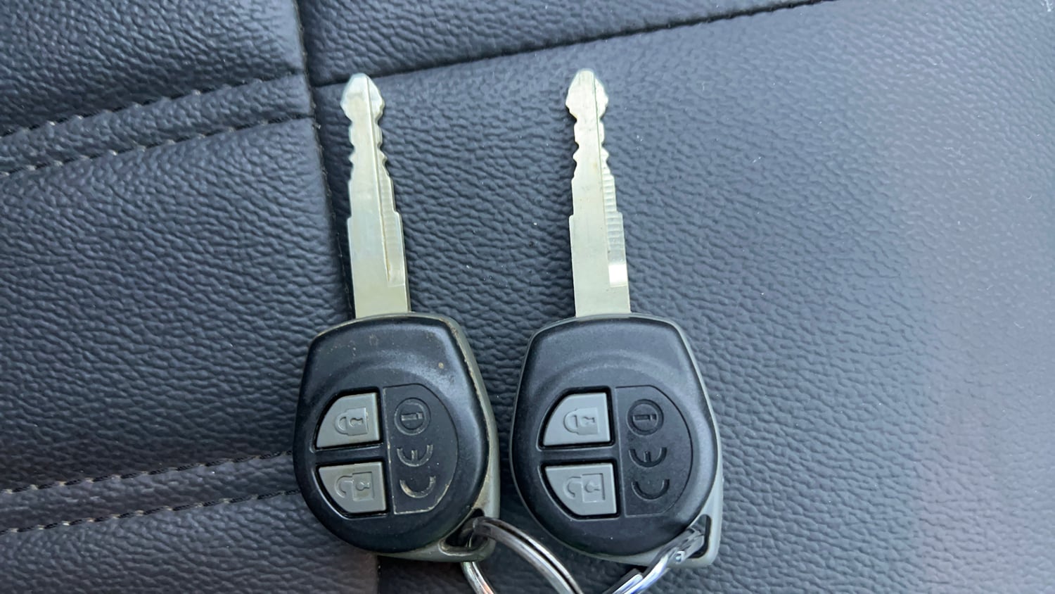 Used 2021 Maruti Suzuki Wagon R 1.0 VXi 1.0 AMT Petrol Automatic extra CAR KEY VIEW