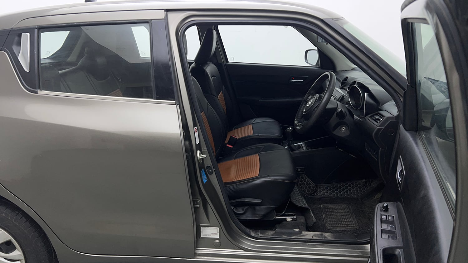 Used 2018 Maruti Suzuki Swift VXi Petrol Manual interior RIGHT SIDE FRONT DOOR CABIN VIEW