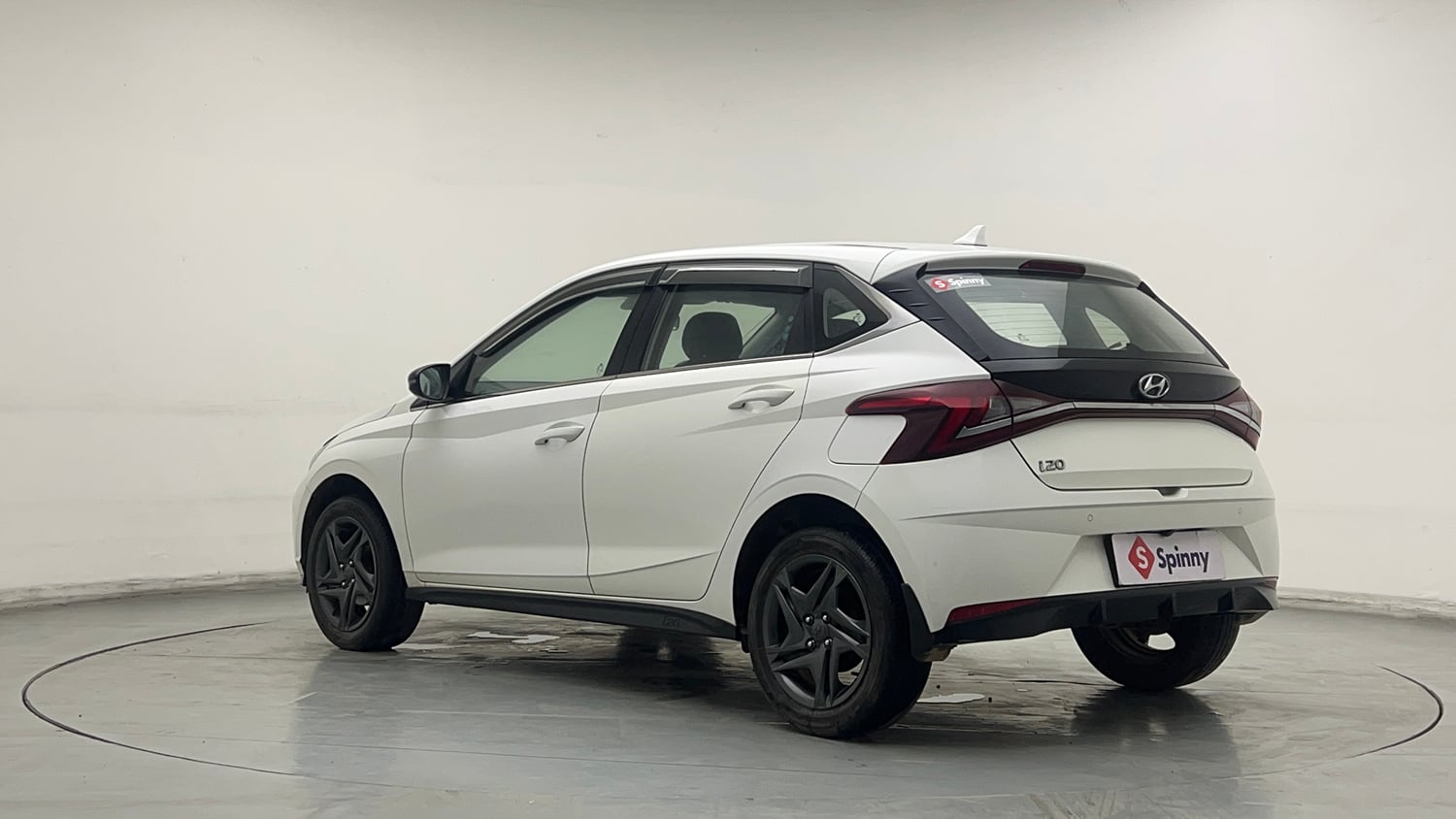 Used 2021 Hyundai i20 Sportz 1.2 MT Petrol Manual exterior LEFT REAR CORNER VIEW