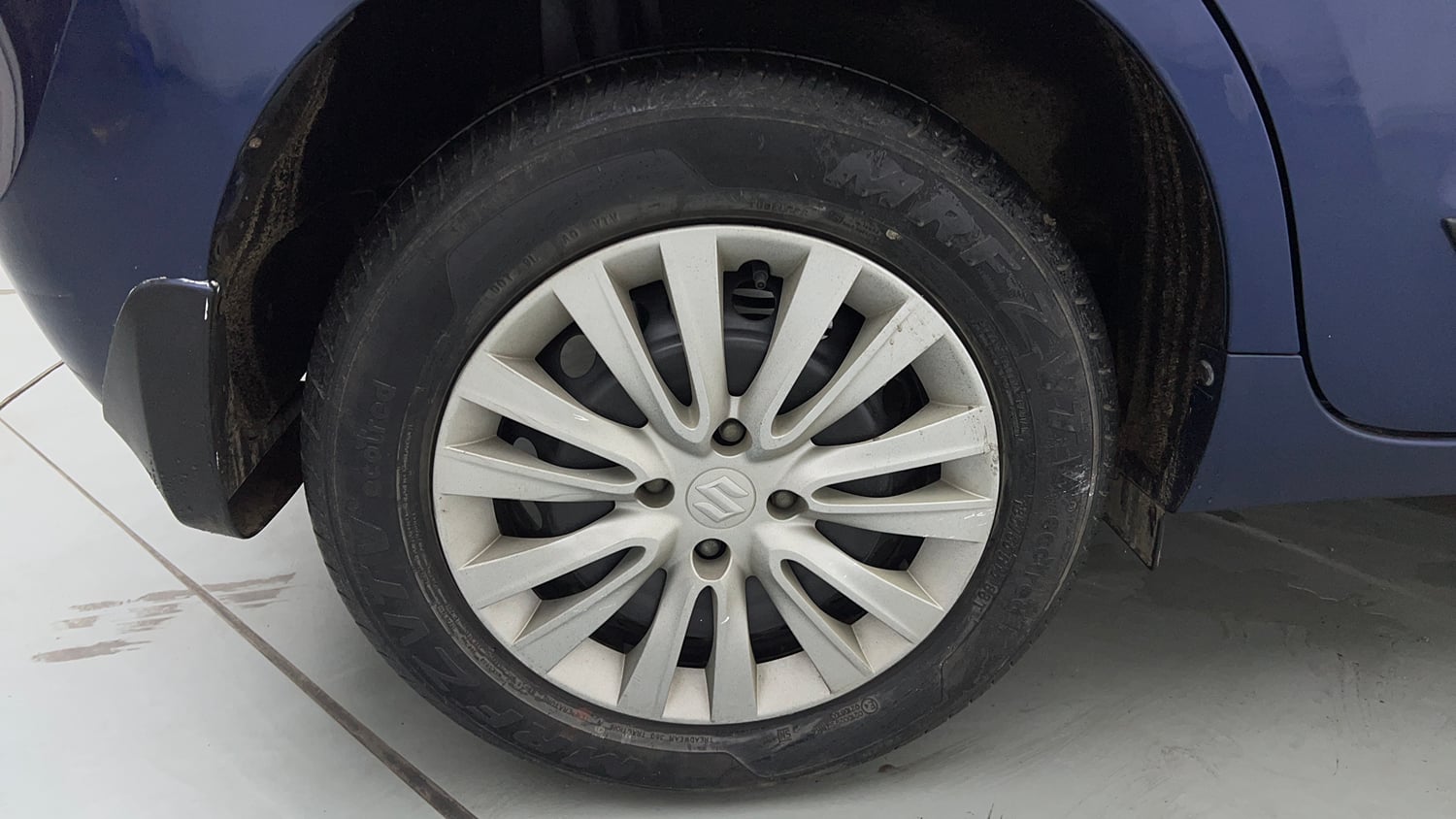 Used 2021 Maruti Suzuki Baleno Delta Petrol Manual tyres RIGHT REAR TYRE RIM VIEW