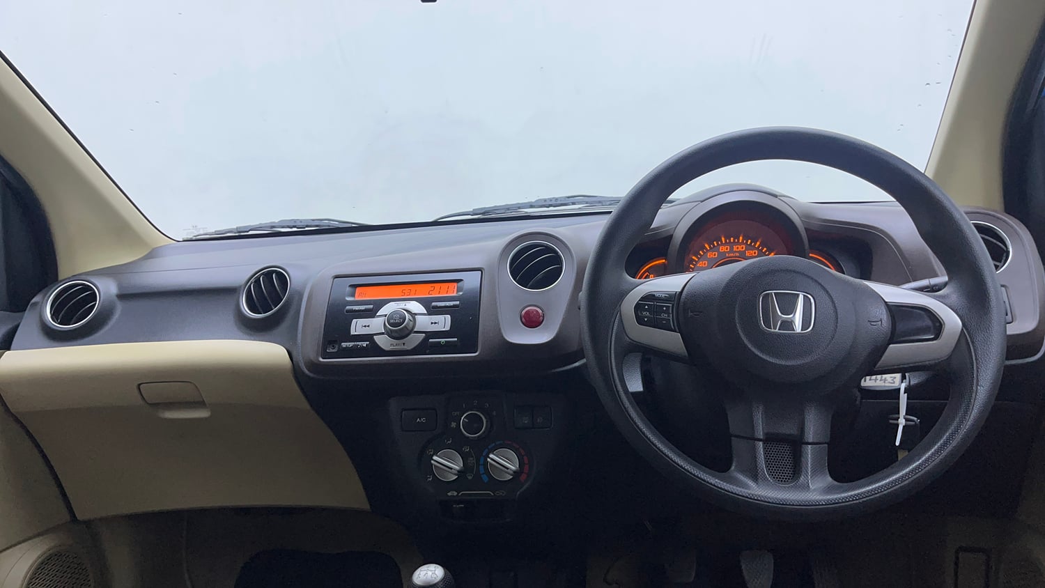 Used 2013 Honda Brio V MT Petrol Manual interior DASHBOARD VIEW
