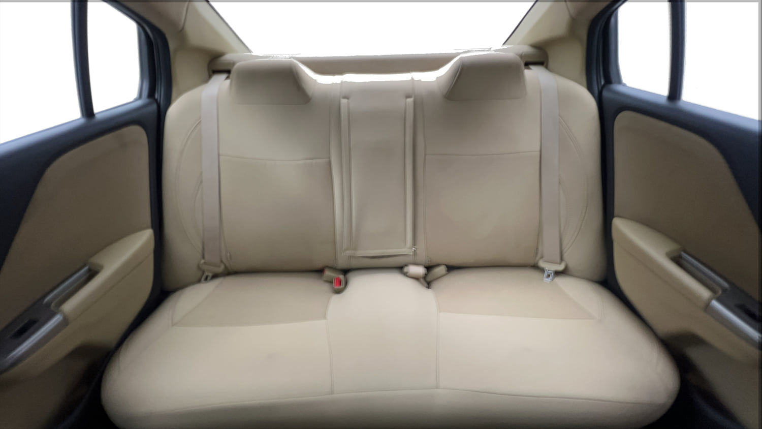 Used 2016 Honda City V Petrol Manual interior REAR SEAT CONDITION VIEW
