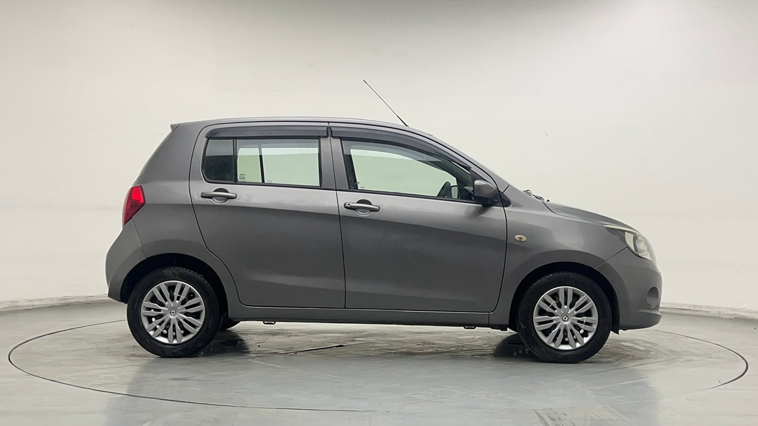 Used 2016 Maruti Suzuki Celerio VXi CNG Cng Manual exterior RIGHT SIDE VIEW