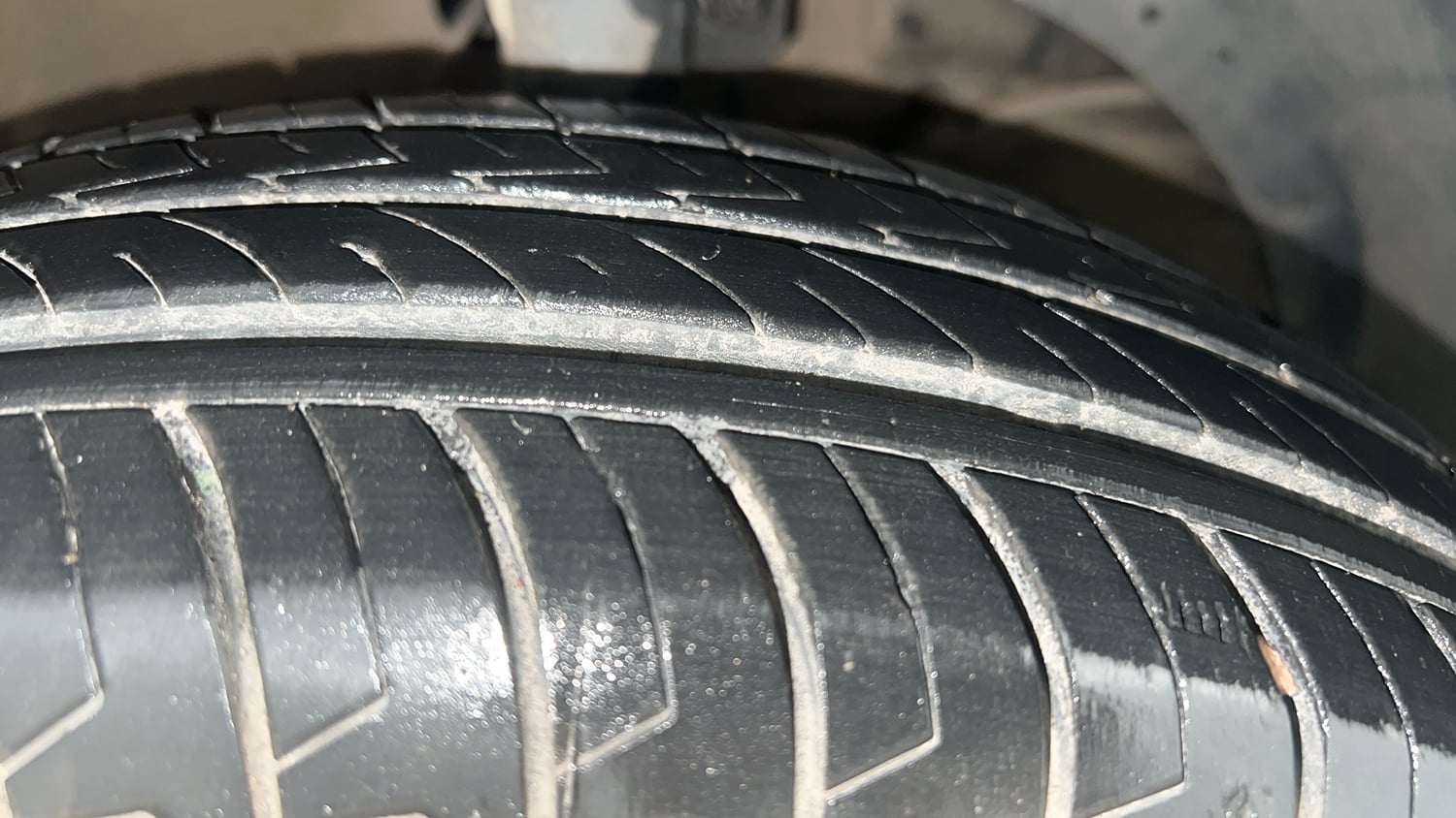 Used 2018 Maruti Suzuki Dzire VXi Petrol Manual tyres RIGHT FRONT TYRE TREAD VIEW