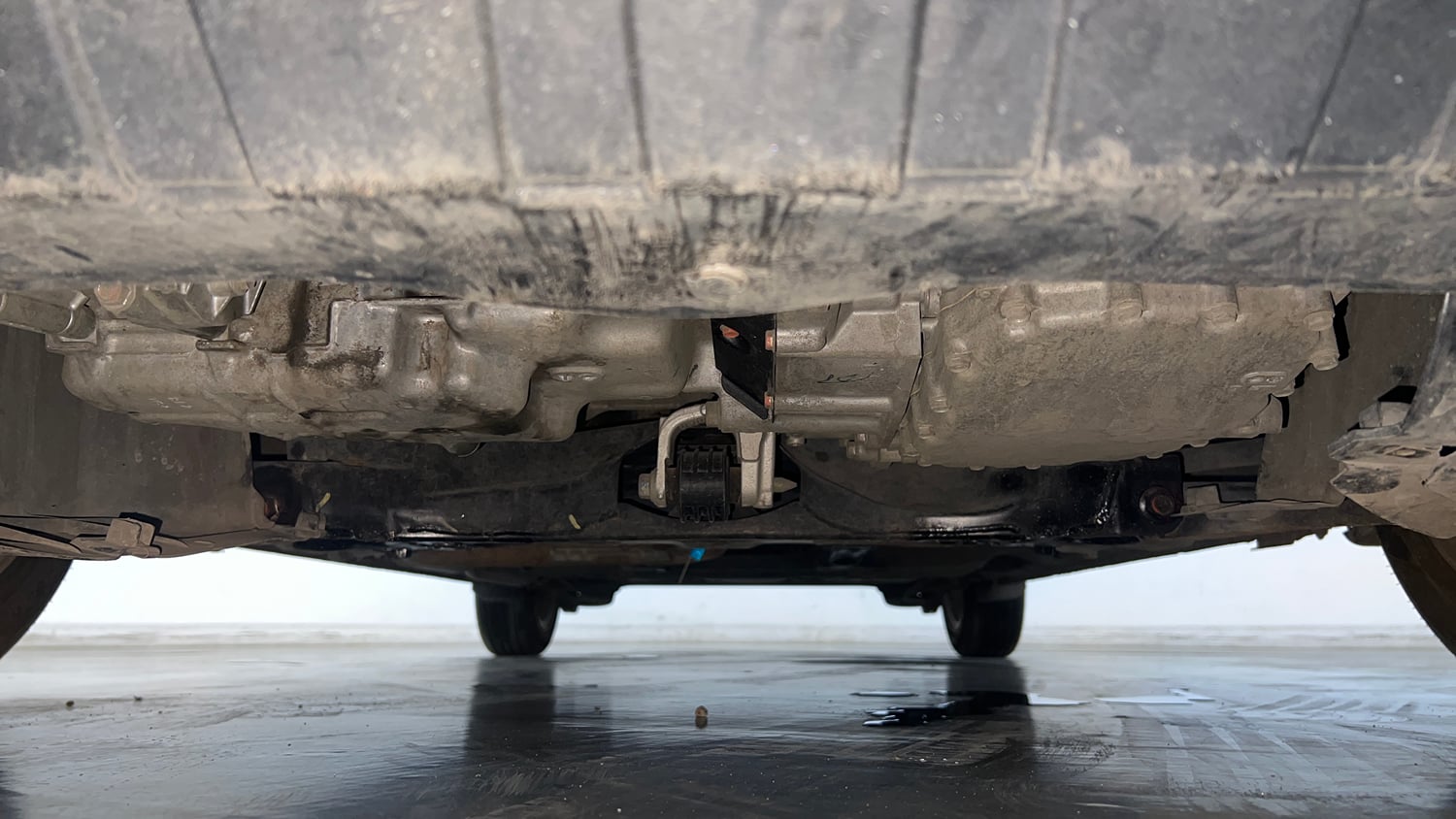 Used 2014 Honda City VX CVT Petrol Automatic extra FRONT LEFT UNDERBODY VIEW