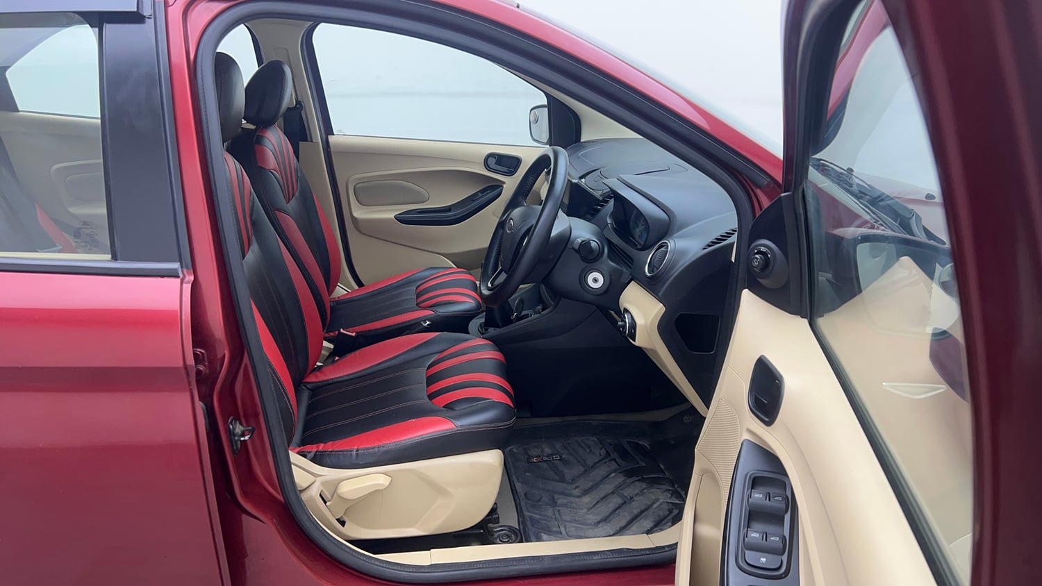 Used 2017 Ford Figo Aspire Titanium 1.2 Ti-VCT Petrol Manual interior RIGHT SIDE FRONT DOOR CABIN VIEW
