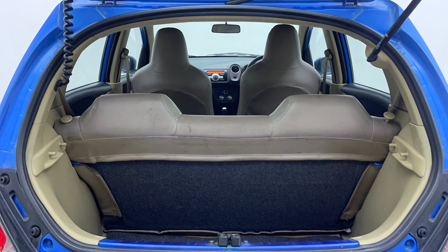 Used 2013 Honda Brio V MT Petrol Manual interior DICKY INSIDE VIEW
