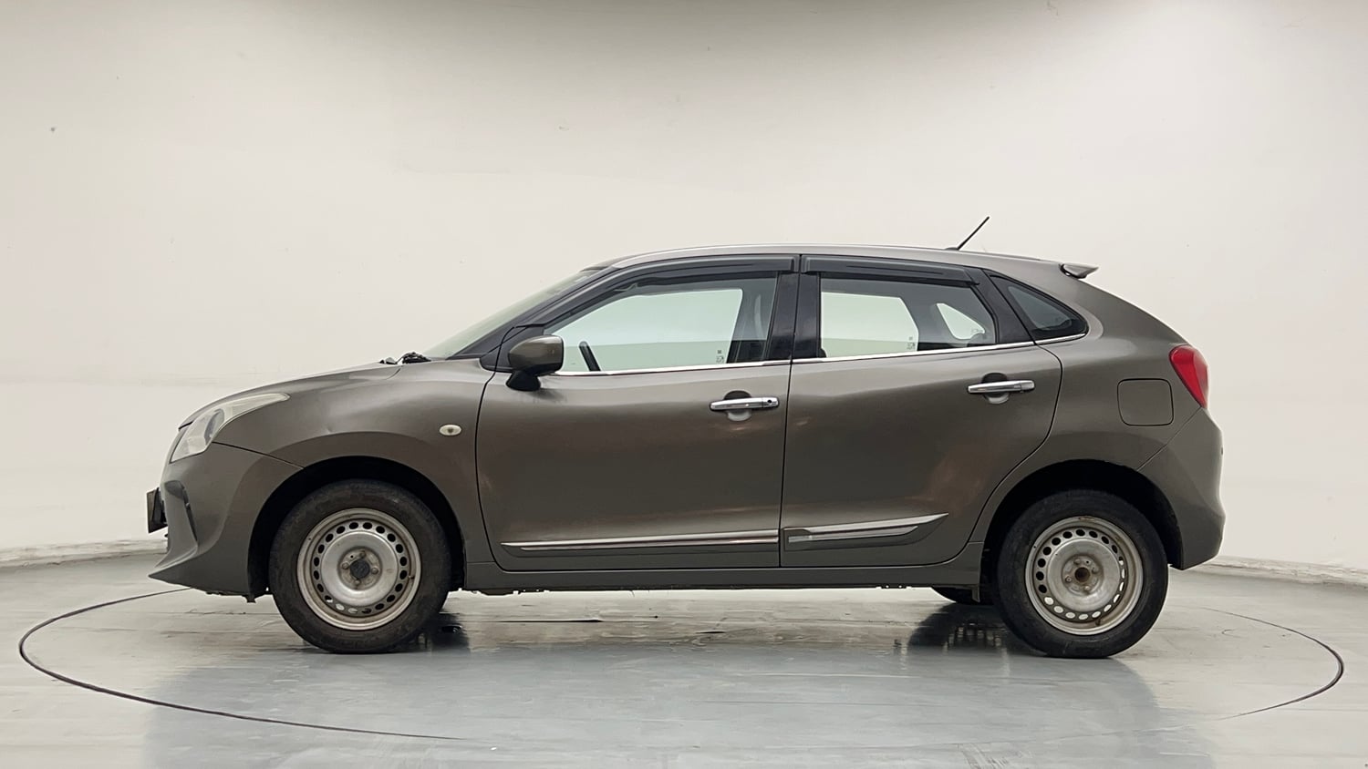 Used 2020 Maruti Suzuki Baleno Sigma Petrol Manual exterior LEFT SIDE VIEW