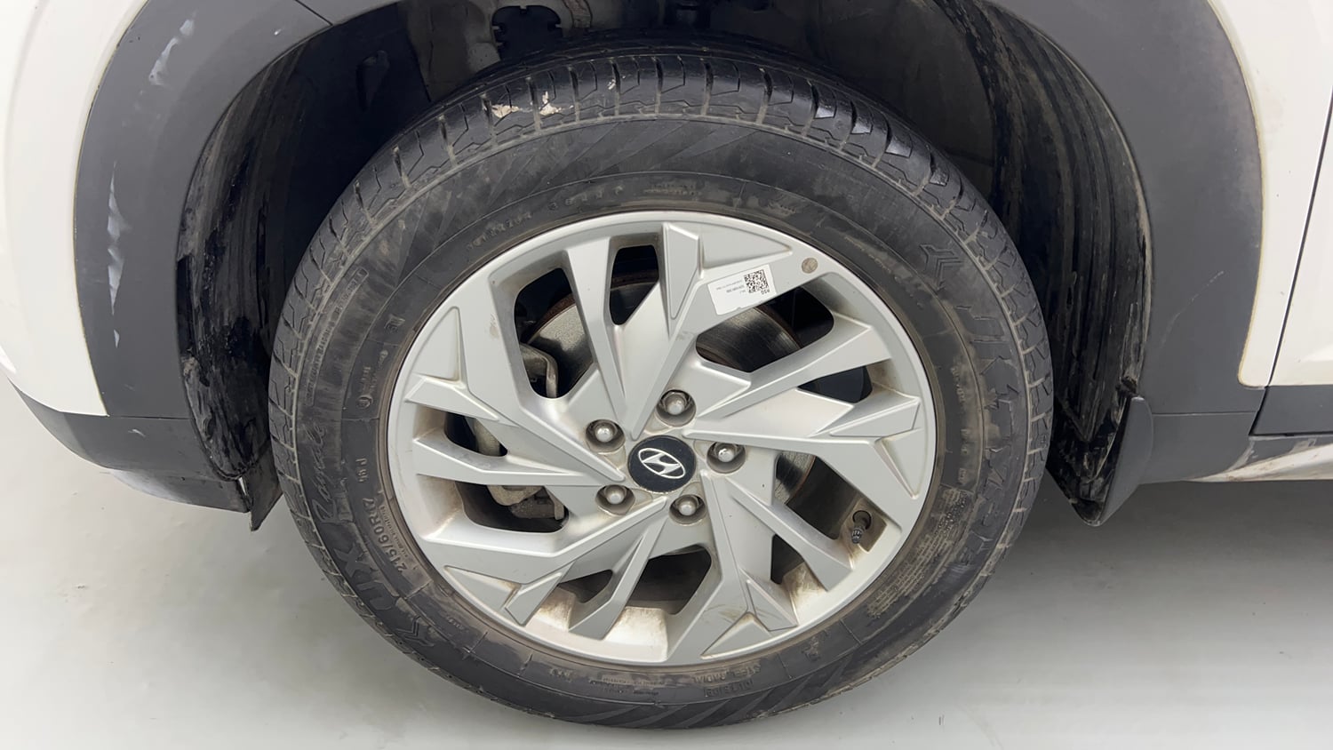 Used 2022 Hyundai Creta SX 1.5 Petrol Executive Petrol Manual tyres LEFT FRONT TYRE RIM VIEW