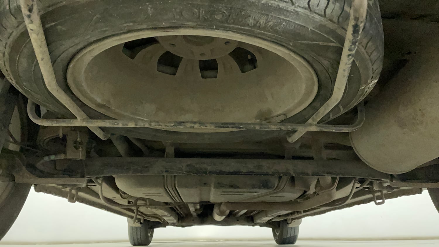 Used 2013 Maruti Suzuki Ertiga ZXi Petrol Manual extra REAR UNDERBODY VIEW (TAKEN FROM REAR)