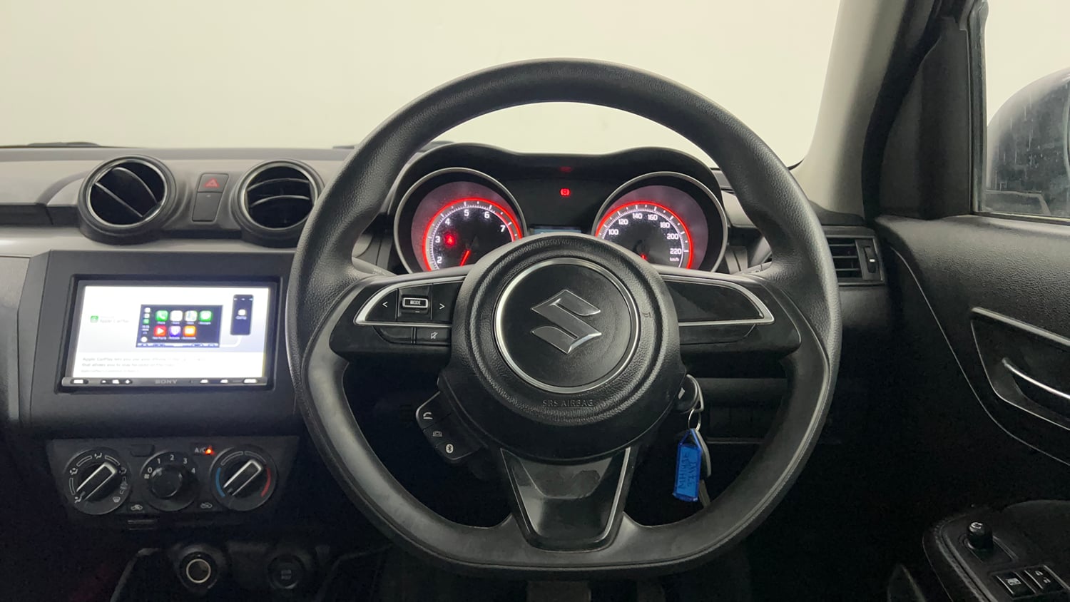 Used 2020 Maruti Suzuki Swift VXi AMT Petrol Automatic interior STEERING VIEW