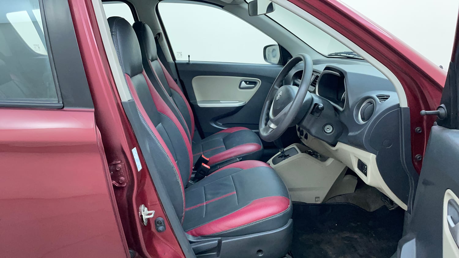 Used 2017 maruti-suzuki Alto K10 VXi (O) AMT Petrol Automatic interior RIGHT SIDE FRONT DOOR CABIN VIEW