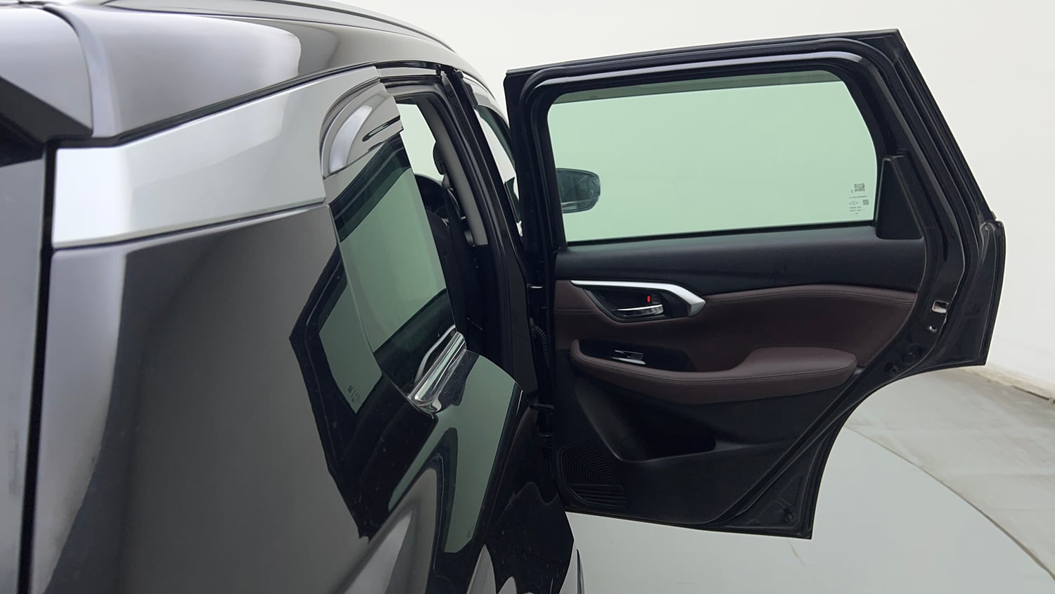 Used 2025 Maruti Suzuki Grand Vitara Zeta Smart Hybrid Petrol Manual interior RIGHT REAR DOOR OPEN VIEW