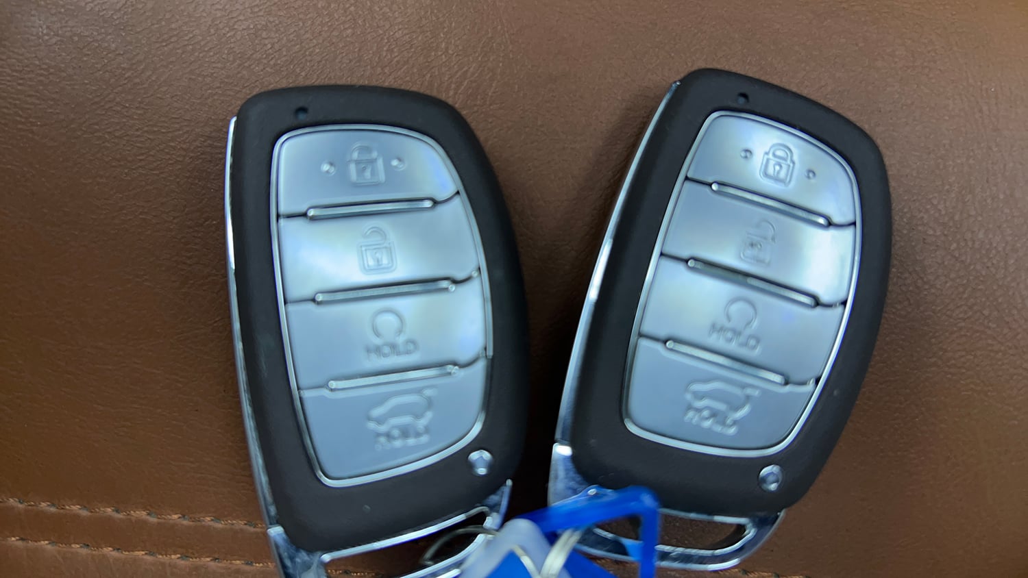 Used 2024 Hyundai Alcazar Executive 1.5 Petrol MT 7STR Petrol Manual extra CAR KEY VIEW