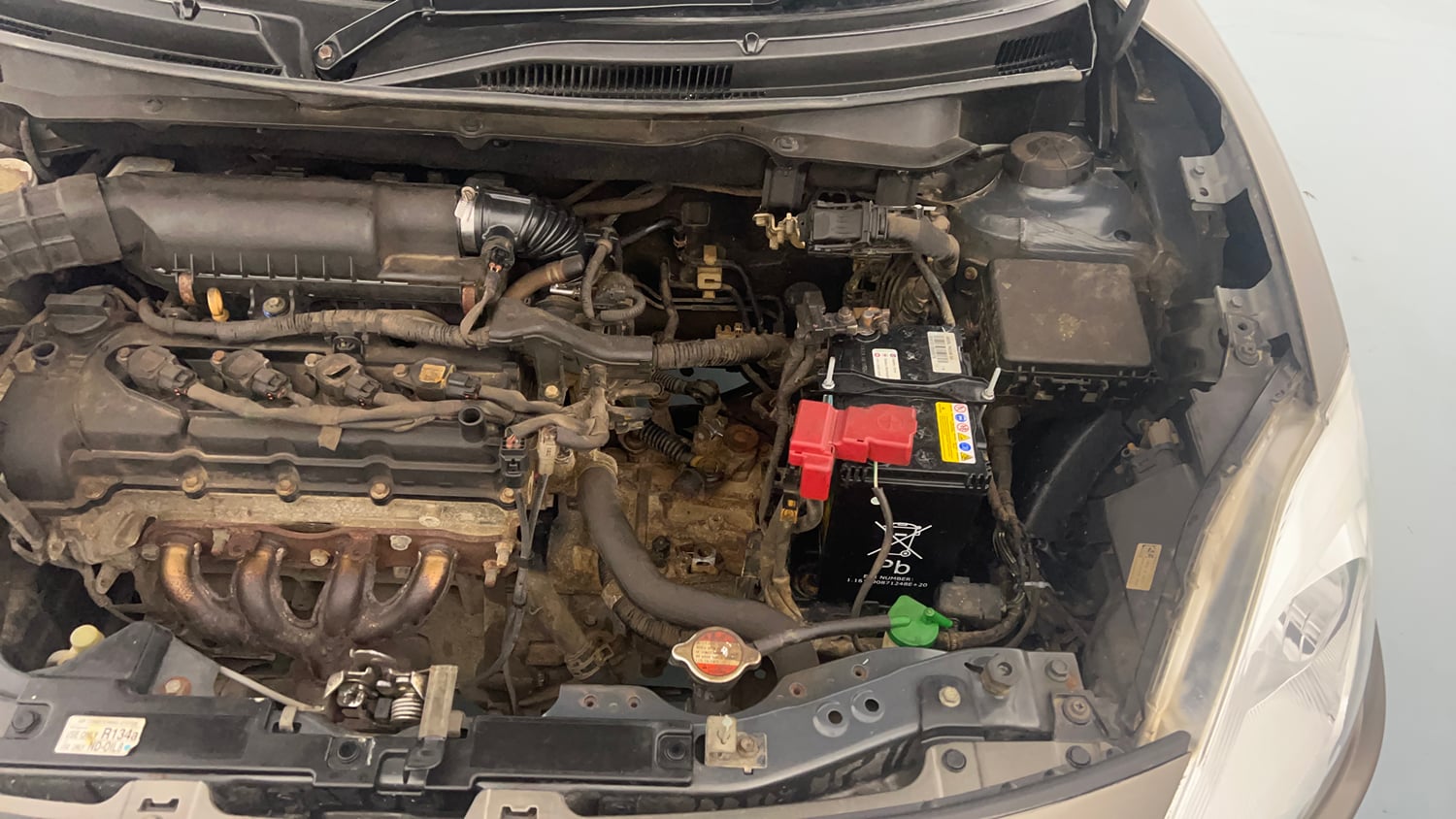Used 2018 Maruti Suzuki Dzire VXi Petrol Manual engine ENGINE LEFT SIDE VIEW