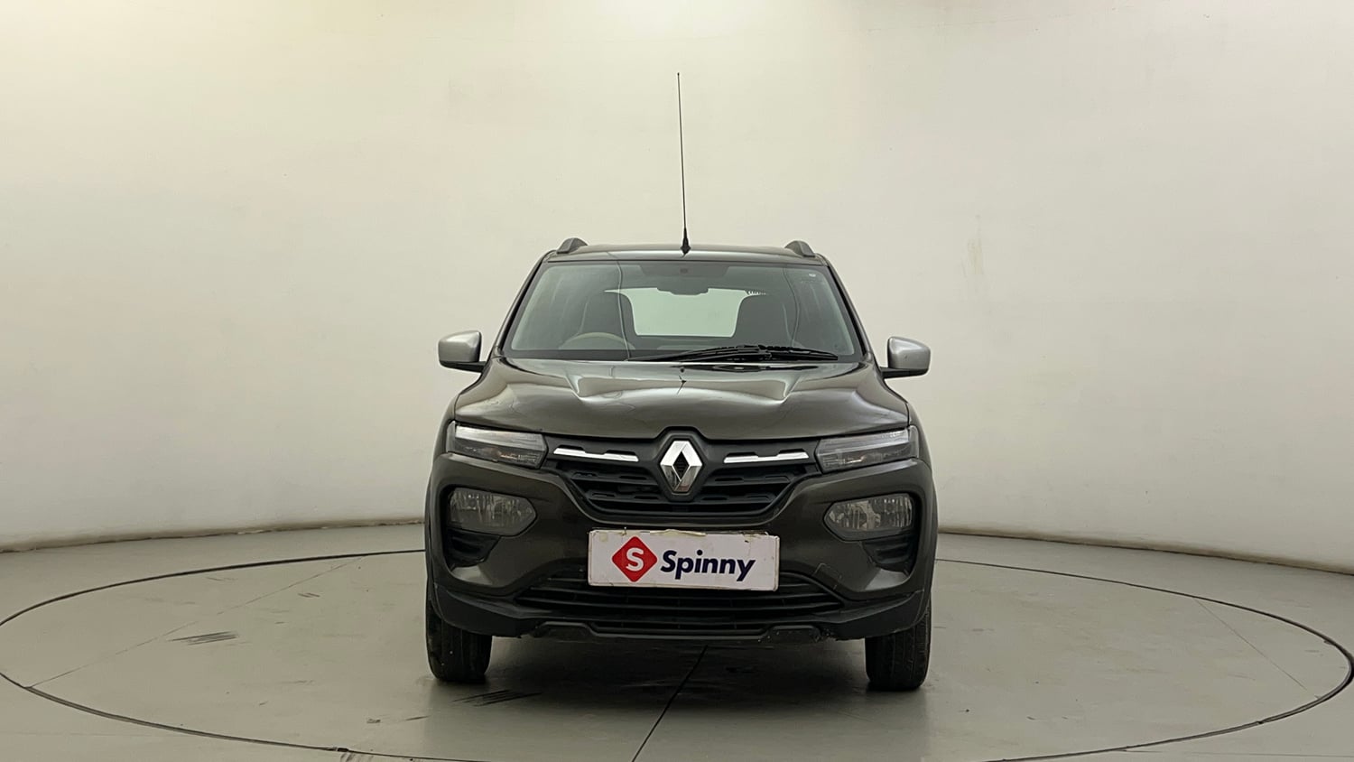 Used 2020 Renault Kwid RXT 1.0 Opt Petrol Manual exterior FRONT VIEW