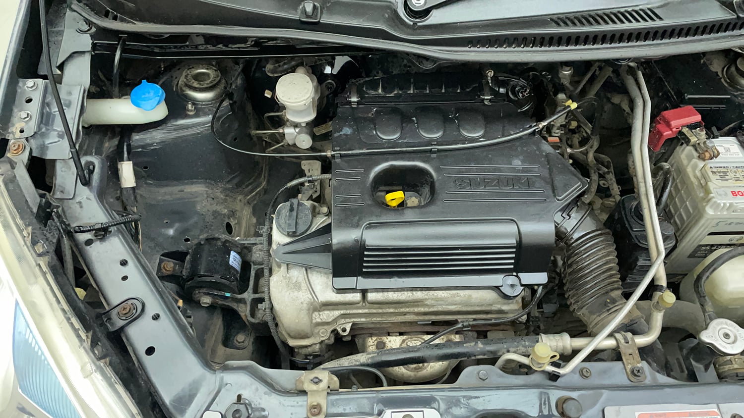 Used 2014 Maruti Suzuki Wagon R VXI Petrol Manual engine ENGINE RIGHT SIDE VIEW
