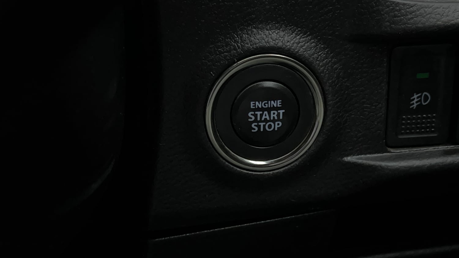 Used 2020 maruti-suzuki Vitara Brezza VXi Petrol Manual top_features Keyless start