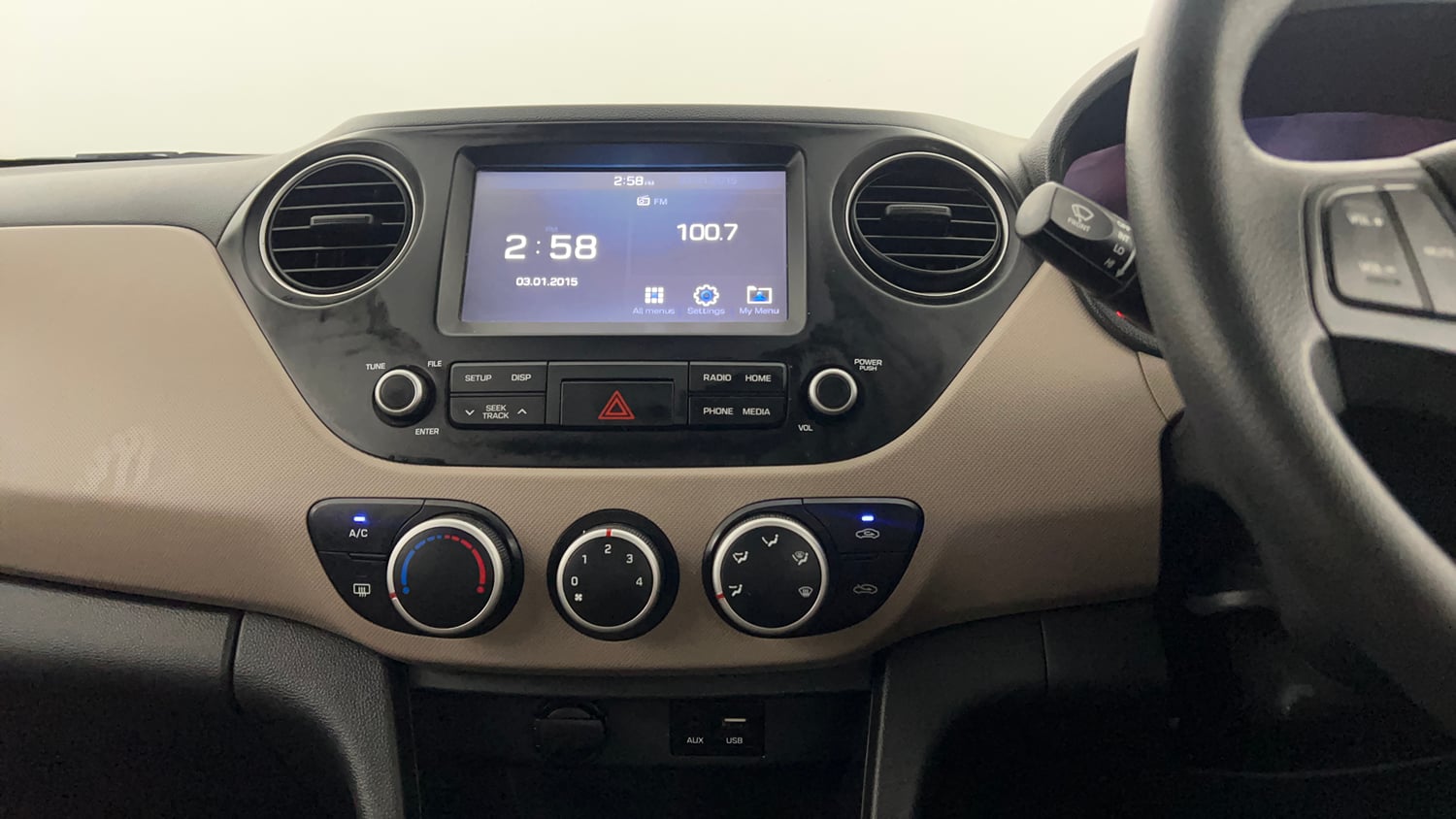 Used 2020 Hyundai Grand i10 Sportz 1.2 Kappa VTVT Petrol Manual interior MUSIC SYSTEM & AC CONTROL VIEW
