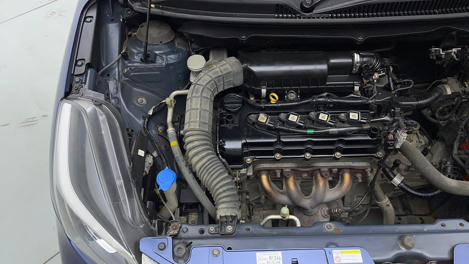 Used 2021 Maruti Suzuki Baleno Delta Petrol Manual engine ENGINE RIGHT SIDE VIEW