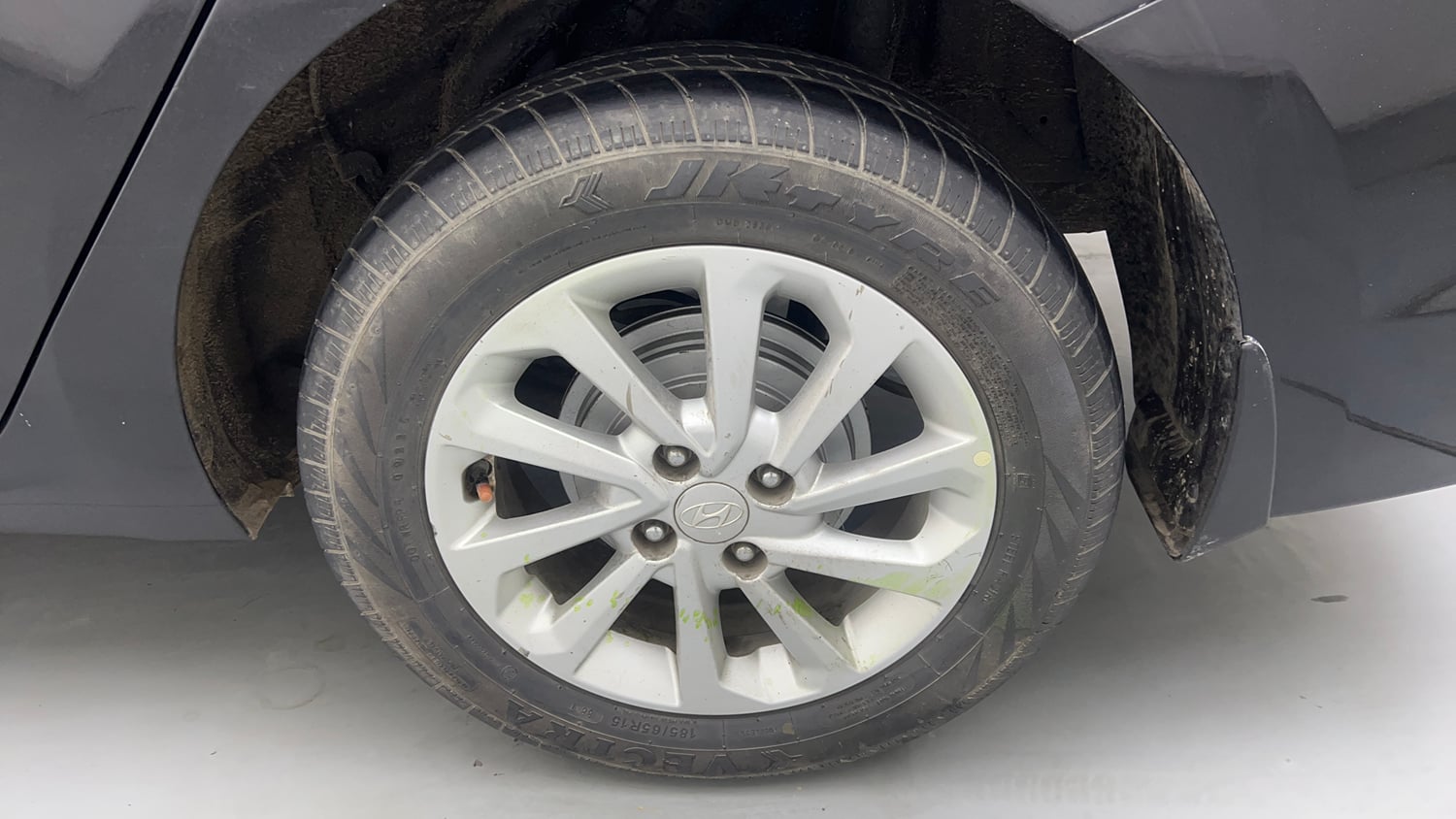 Used 2018 Hyundai Verna EX 1.6 VTVT AT Petrol Automatic tyres LEFT REAR TYRE RIM VIEW