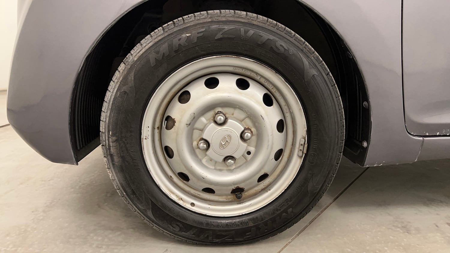 Used 2019 Hyundai Eon Era + Petrol Manual tyres LEFT FRONT TYRE RIM VIEW
