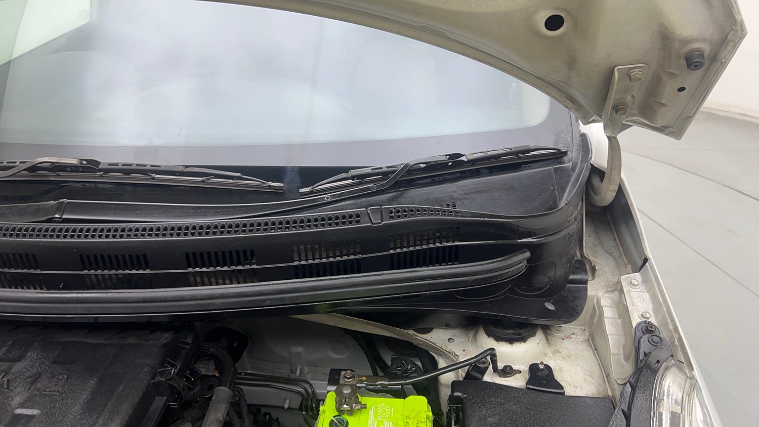 Used 2016 Hyundai Grand i10 Asta 1.2 Kappa VTVT Petrol Manual engine ENGINE LEFT SIDE HINGE & APRON VIEW