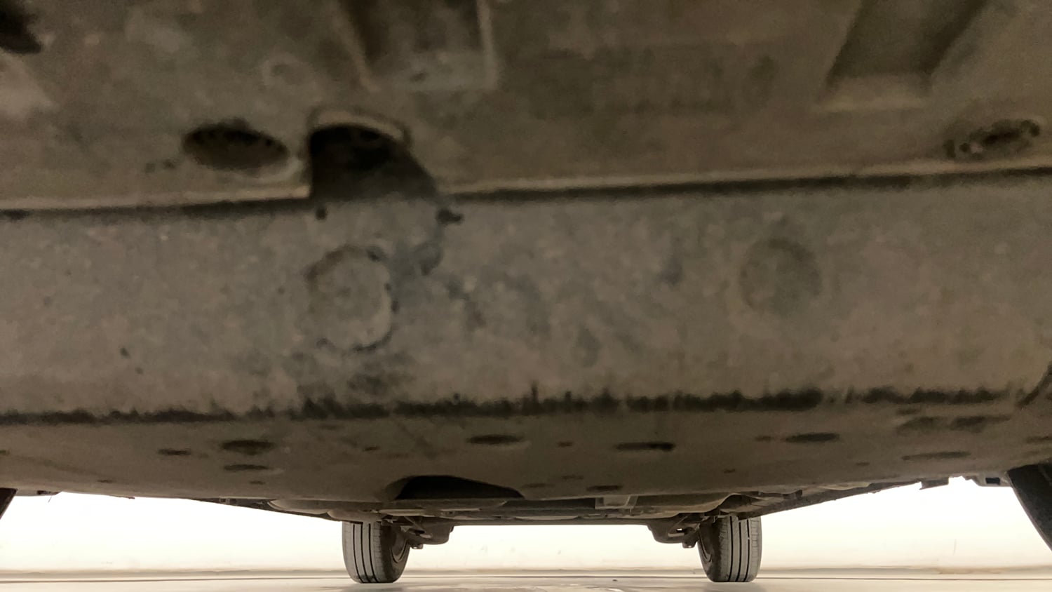 Used 2023 Honda City V CVT Petrol Petrol Automatic extra FRONT LEFT UNDERBODY VIEW